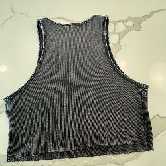 Garage Ribbed Black and White Top - Picture 2 of 4